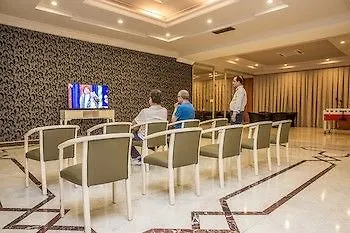 L'etoile Hotel 4*